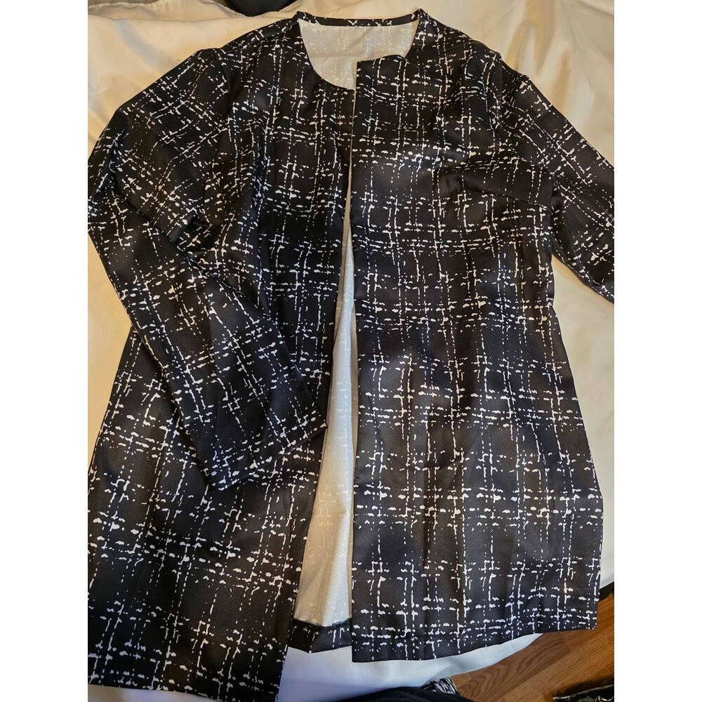Black and White Patterned Long Sleeve Open Front Jacket